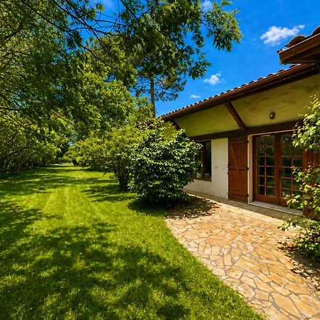 Prázdninový dům La Familiale Du Soleil Levant Grand Jardin